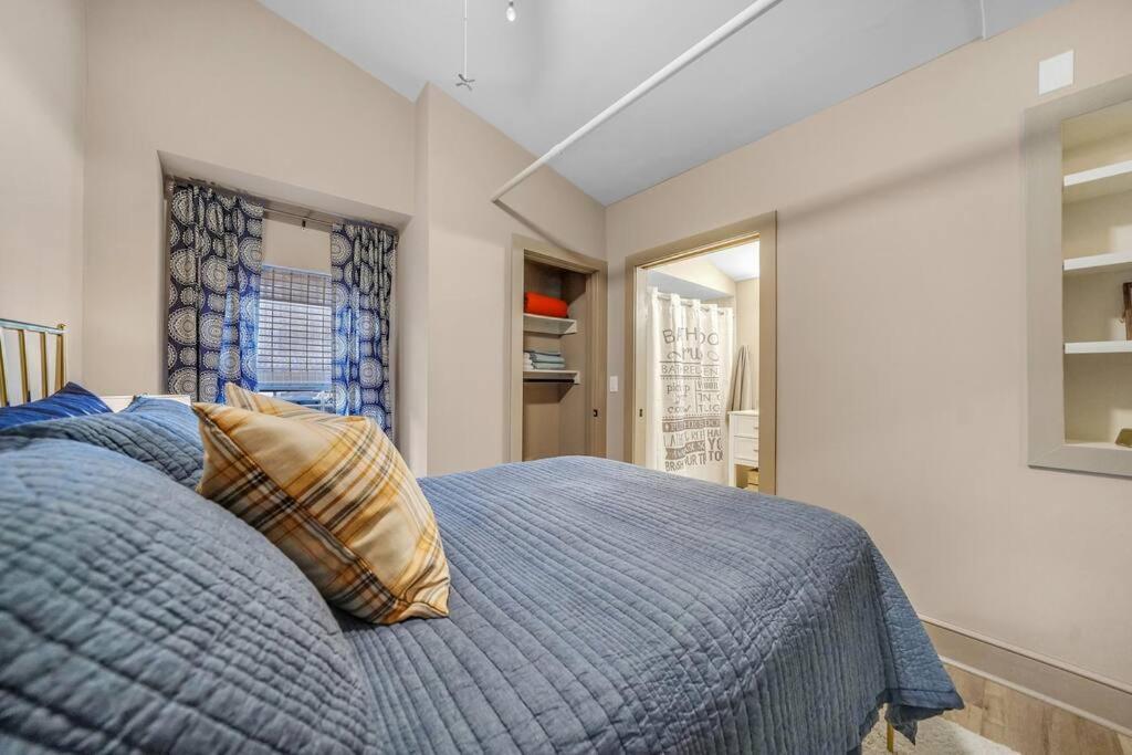 Luxury Apartment In Historic Carriage House Кенет Скуеър Екстериор снимка