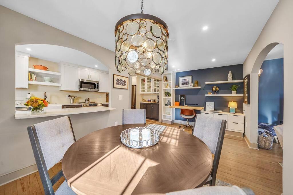 Luxury Apartment In Historic Carriage House Кенет Скуеър Екстериор снимка